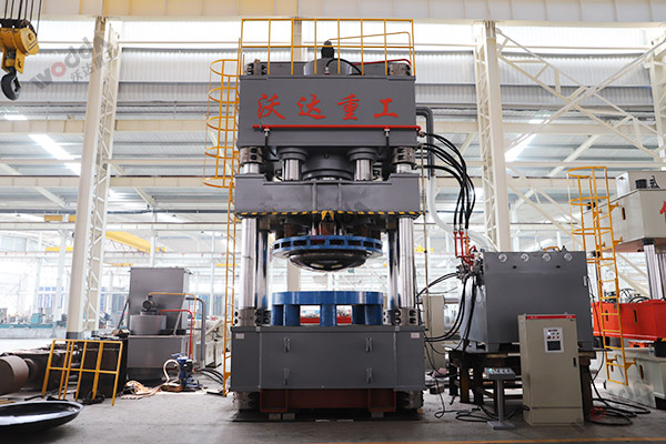 封頭拉伸液壓機_3000噸四柱液壓機_液壓機廠(chǎng)家
