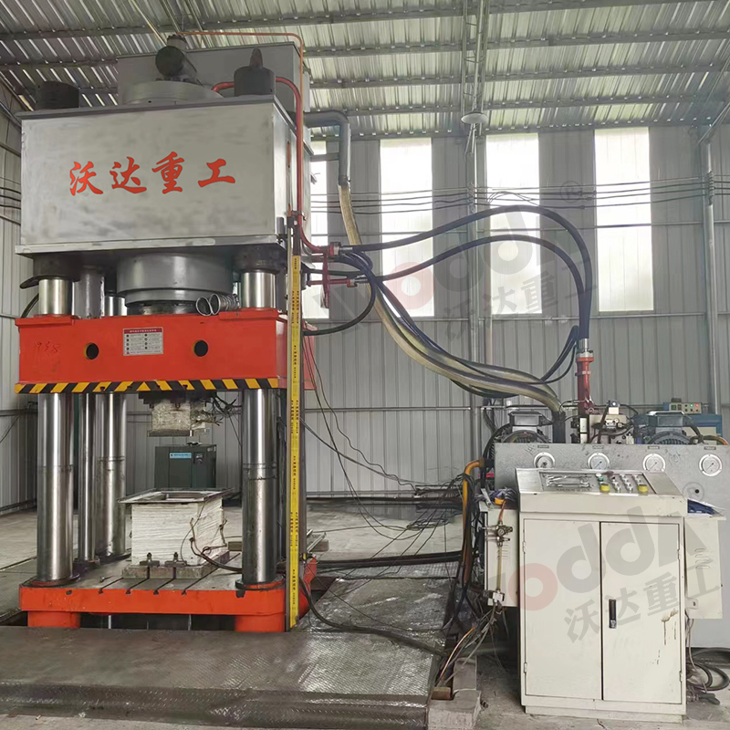石墨坩堝自動(dòng)化生產(chǎn)線(xiàn)_2000噸坩堝液壓機_200噸液壓機廠(chǎng)家