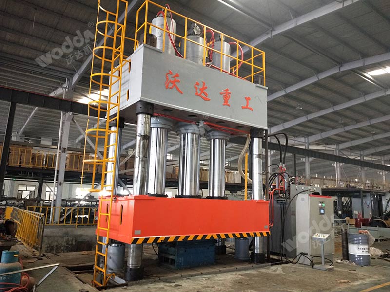 2000噸SMC汽車(chē)配件模壓液壓機