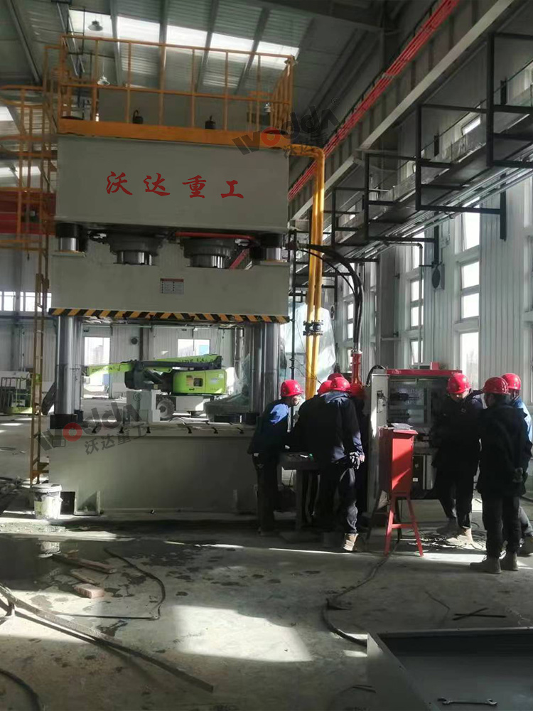 1000噸四柱液壓機現場(chǎng)調試