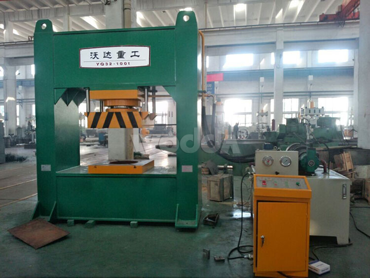 400噸龍門(mén)油壓機