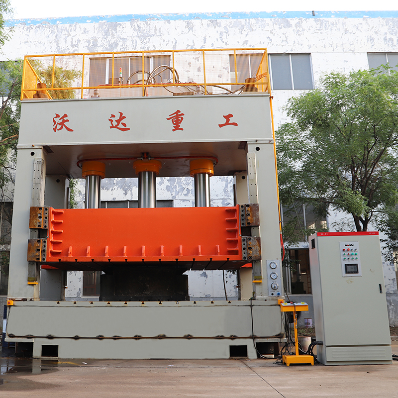 新能源汽車(chē)動(dòng)力池外殼拉伸液壓機